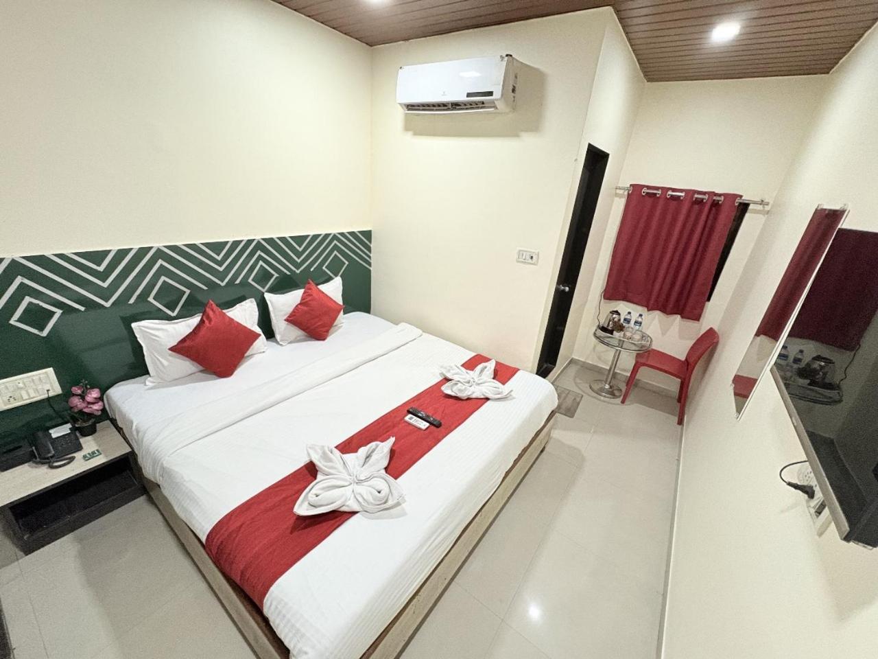 Hotel Kailash Park- Near International Airport Mumbai Luaran gambar